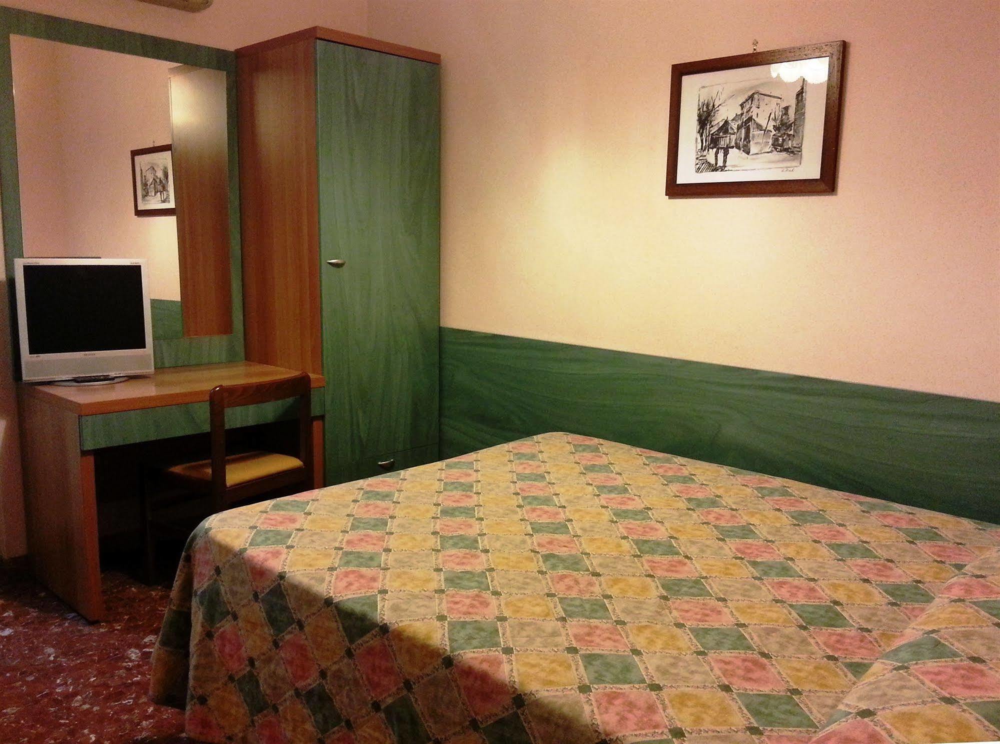 Hotel Di Stefano Pisa Ngoại thất bức ảnh